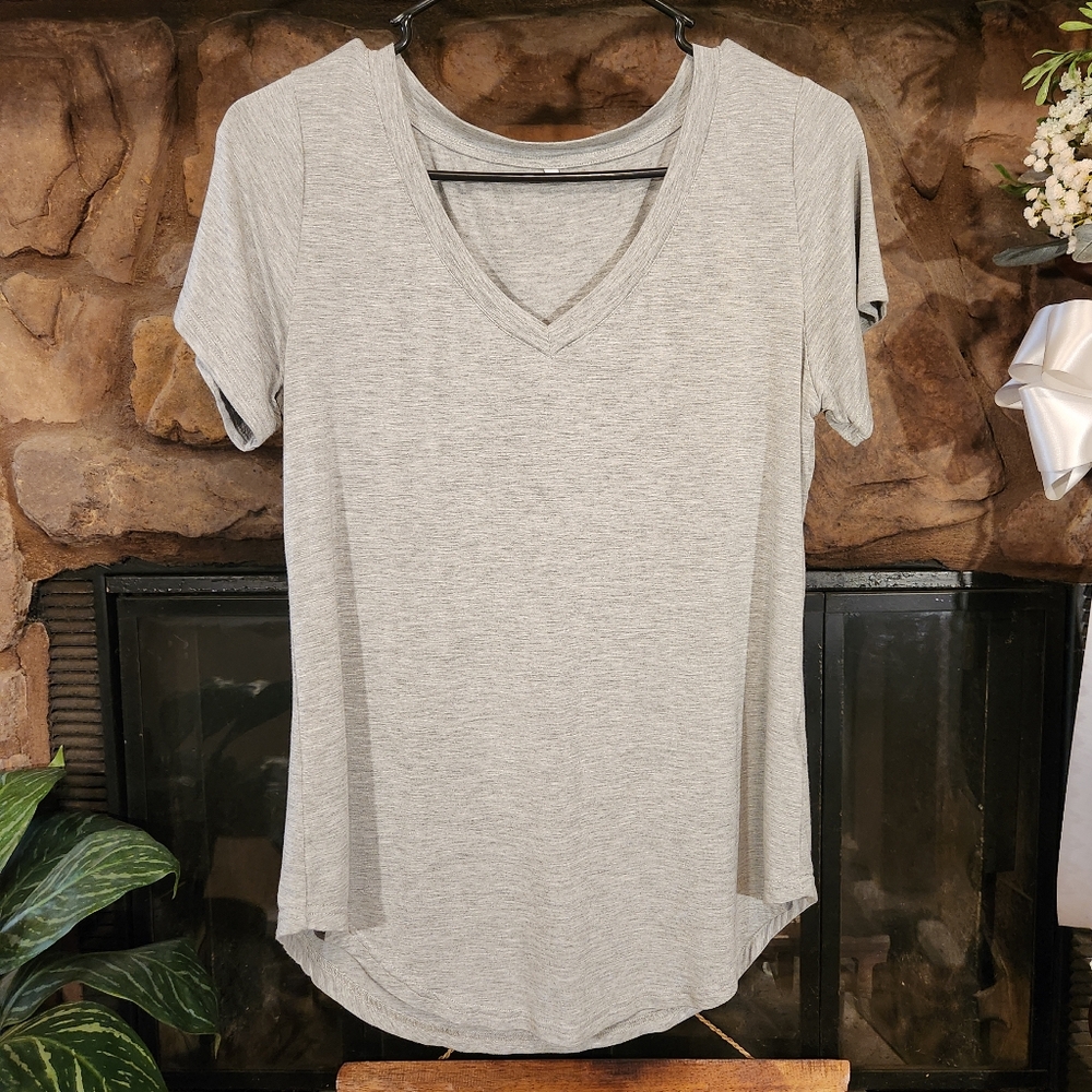 V-Neck Tunic Top with Curved Hem - Grey - Women's Small